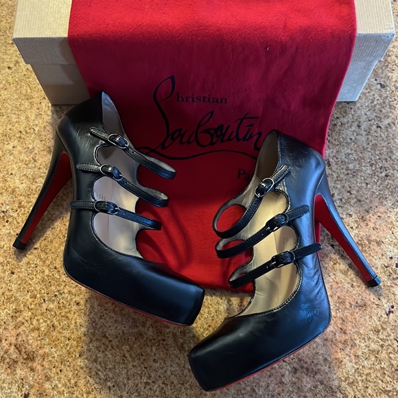 ❌SOLD❌Christian Louboutin Lilian Nappa 120mm Heels, size 37 - Picture 6 of 11